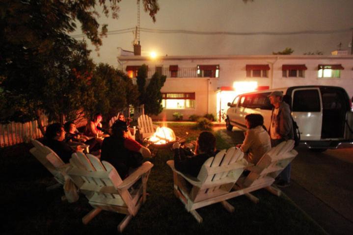 Holiday Music Motel Sturgeon Bay Buitenkant foto