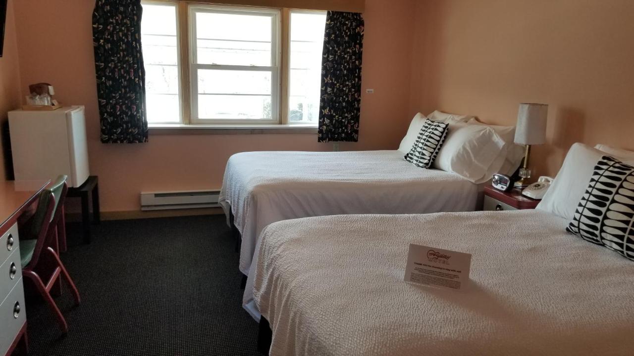 Holiday Music Motel Sturgeon Bay Buitenkant foto