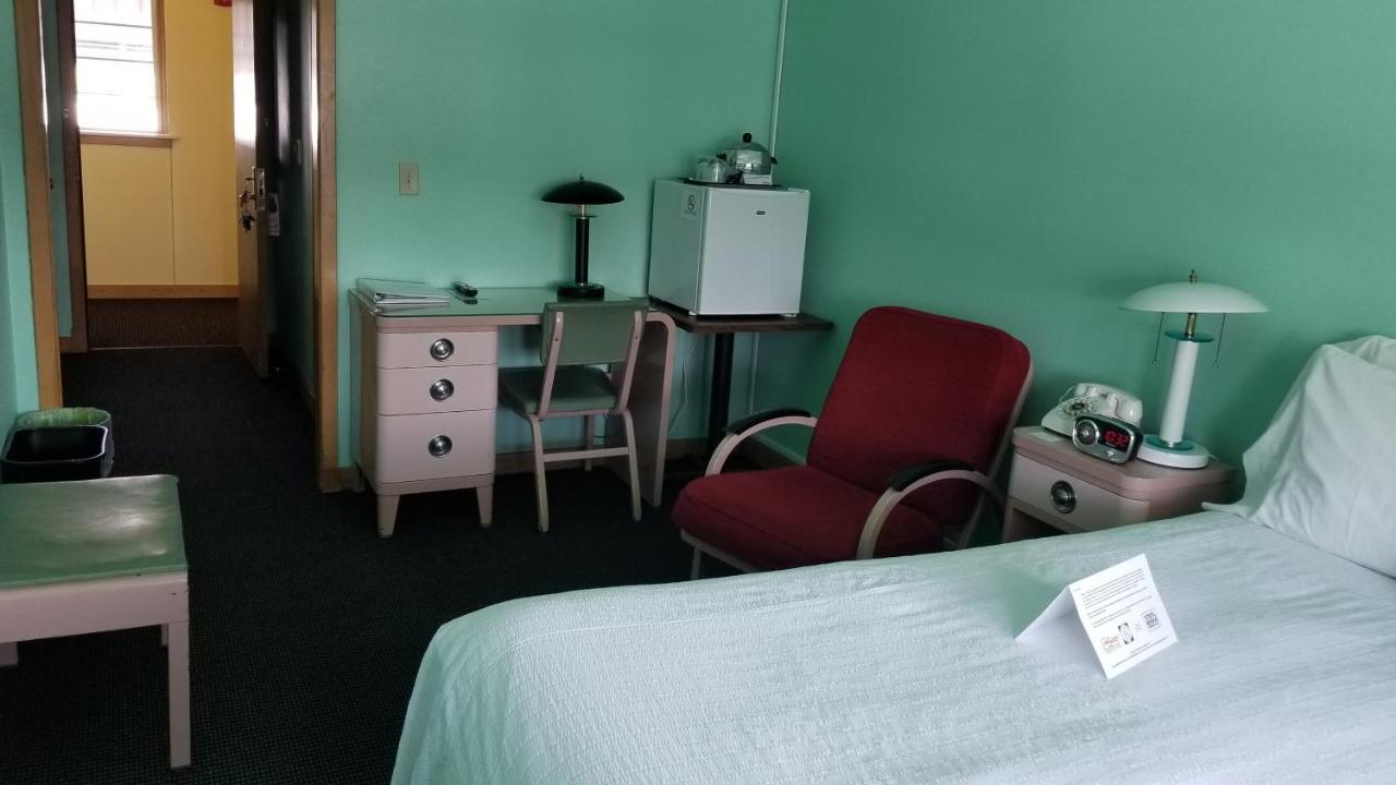 Holiday Music Motel Sturgeon Bay Buitenkant foto